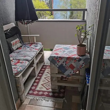 아파트 Apartman Irman